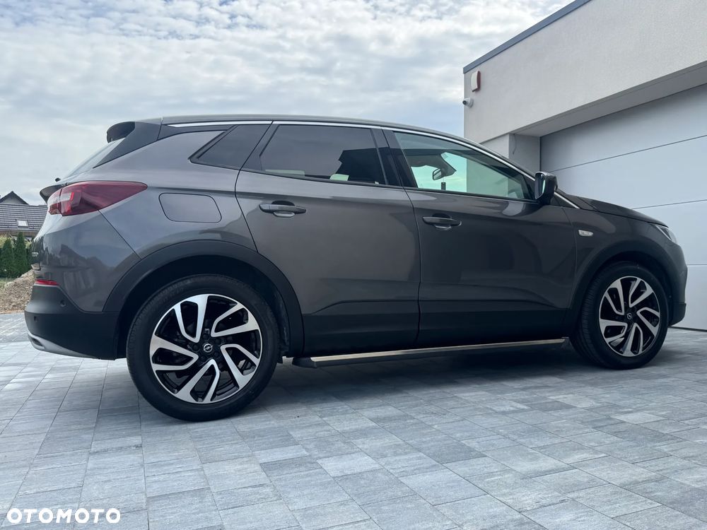Opel Grandland X 1.2 Start/Stop Design Line - 11