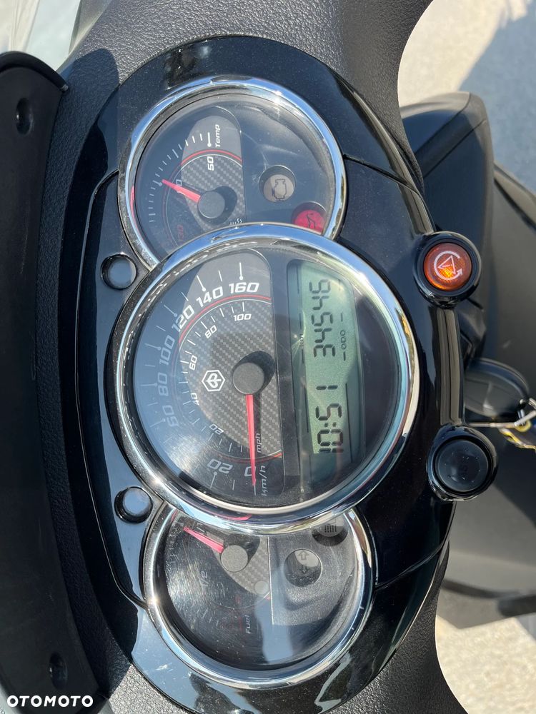 Piaggio Beverly - 10