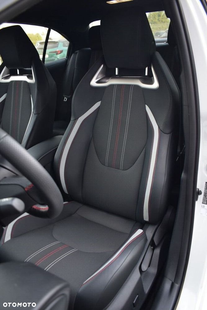 Toyota Corolla 1.8 Hybrid GR Sport - 9