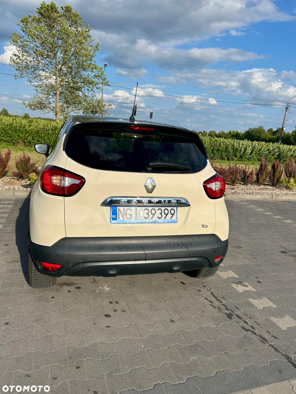 Renault Captur 1.2 TCe Helly Hansen EDC - 6