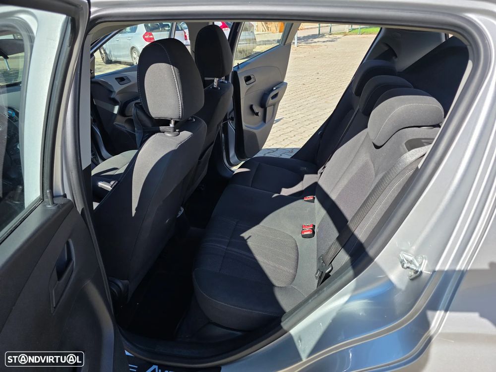 Chevrolet Aveo 1.3 VCDi LTZ - 8