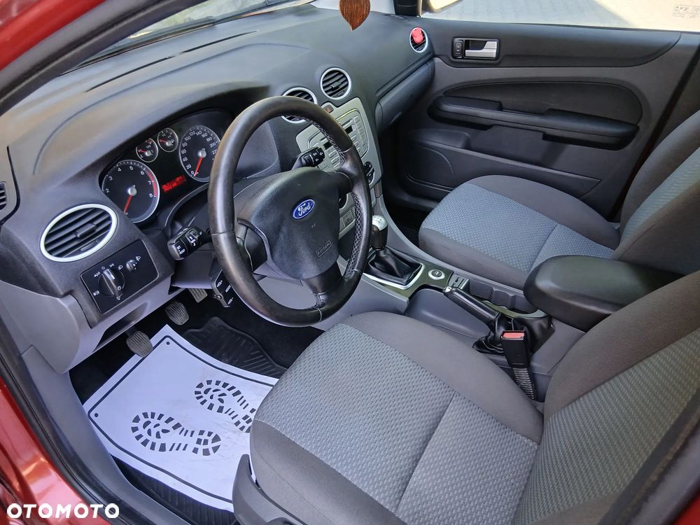 Ford Focus 1.6 Ambiente - 7