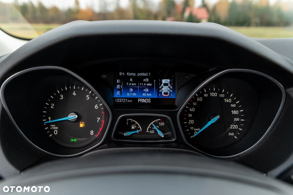 Ford Focus 1.0 EcoBoost Titanium Business - 23