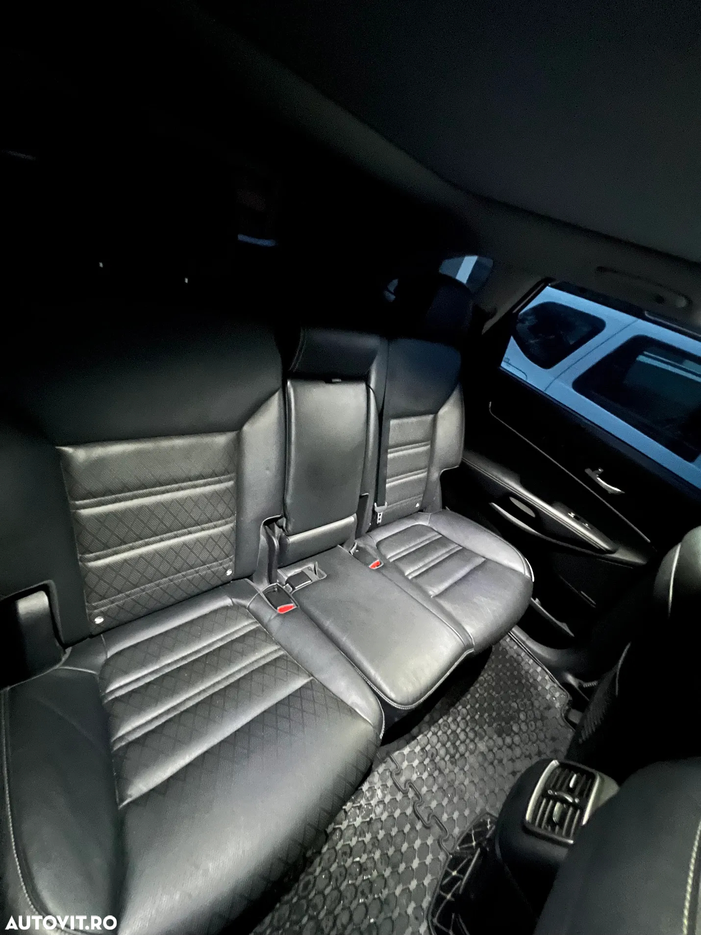 Kia Sorento 2.2 DSL 8AT 4x4 Cosmo - 10