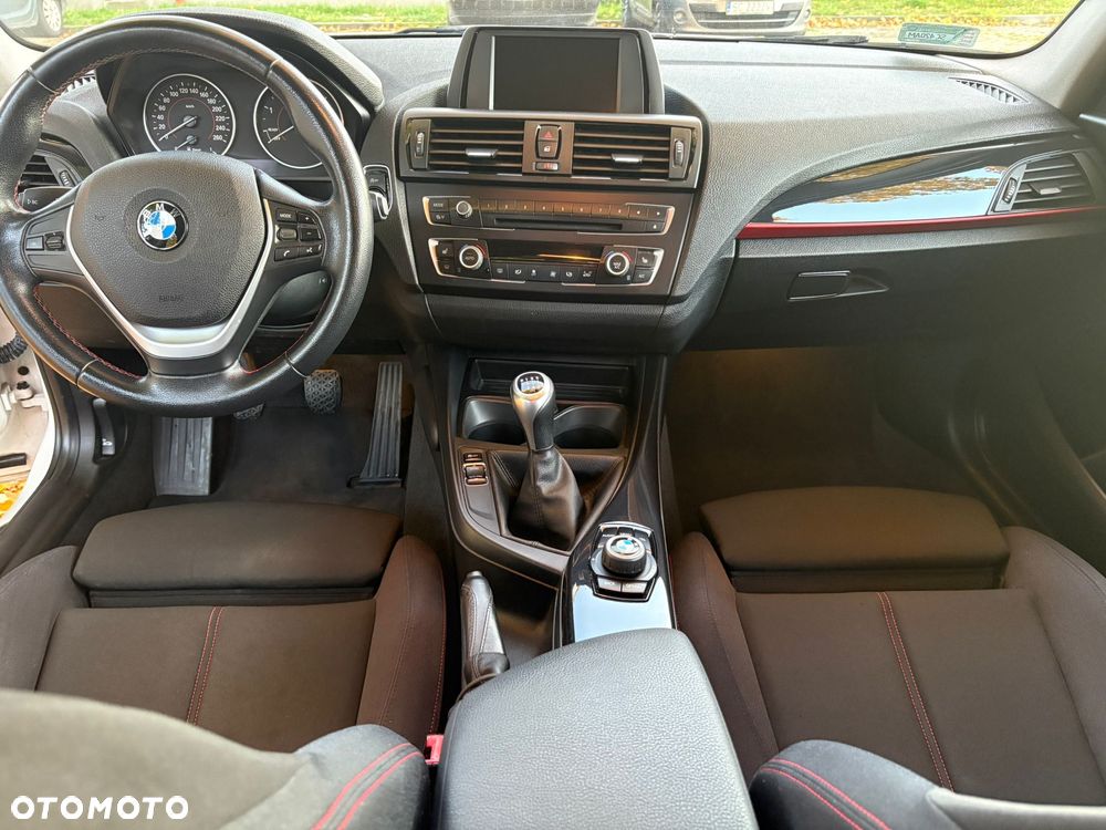 BMW Seria 1 118d Sport Line - 7