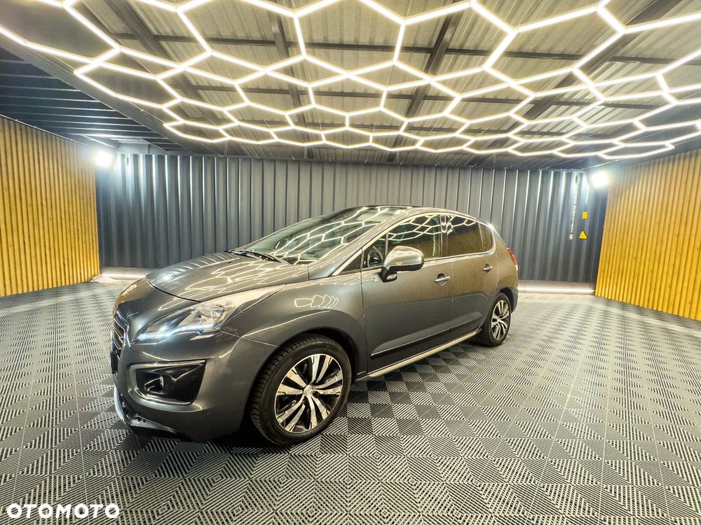 Peugeot 3008 Hybrid4 - 7