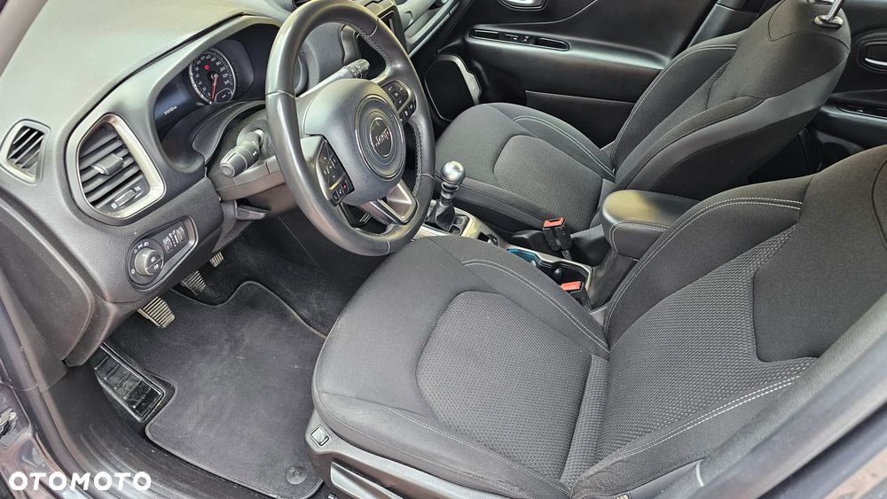 Jeep Renegade 1.6 MultiJet Limited - 28