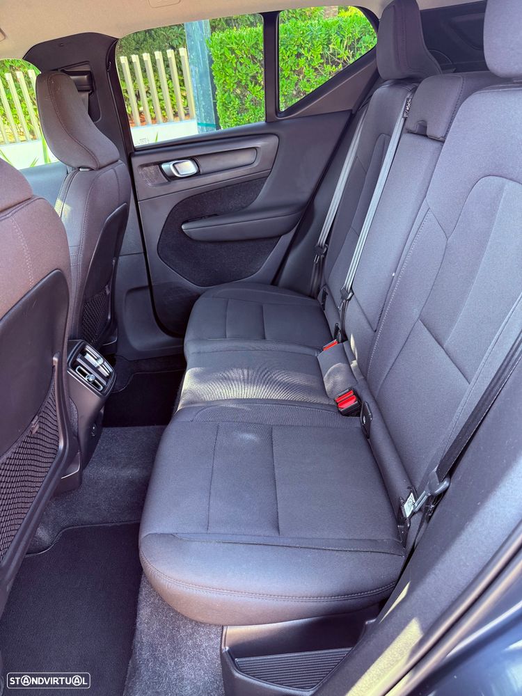 Volvo XC 40 - 18