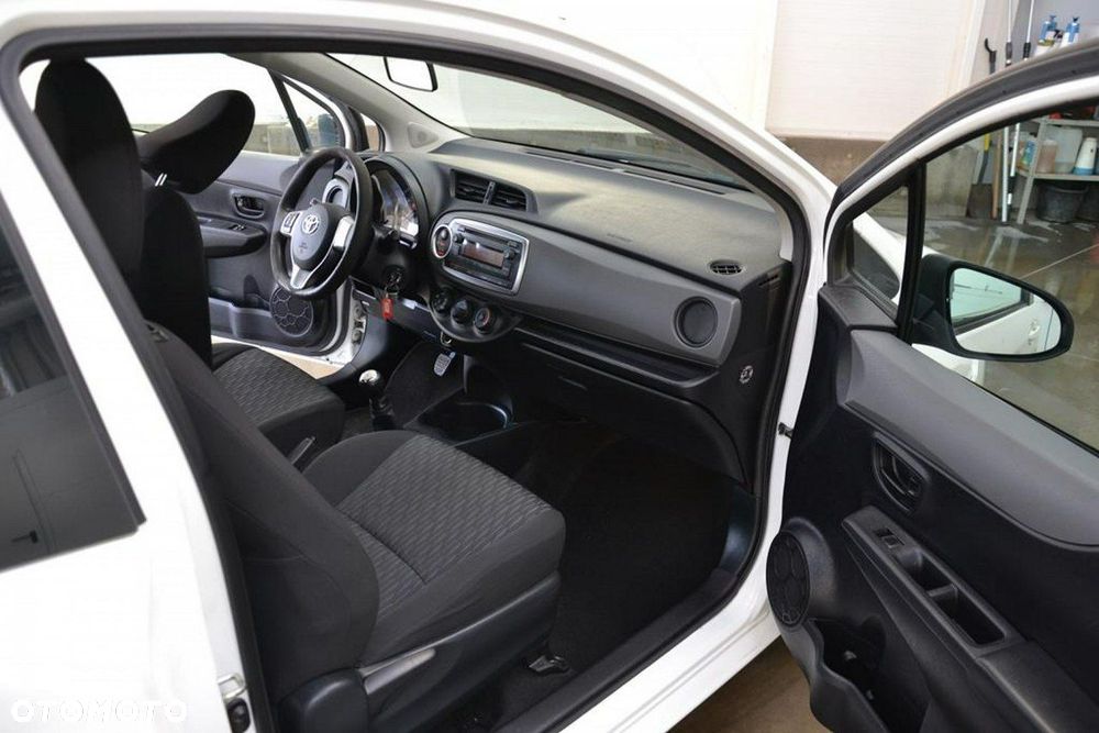 Toyota Yaris - 13