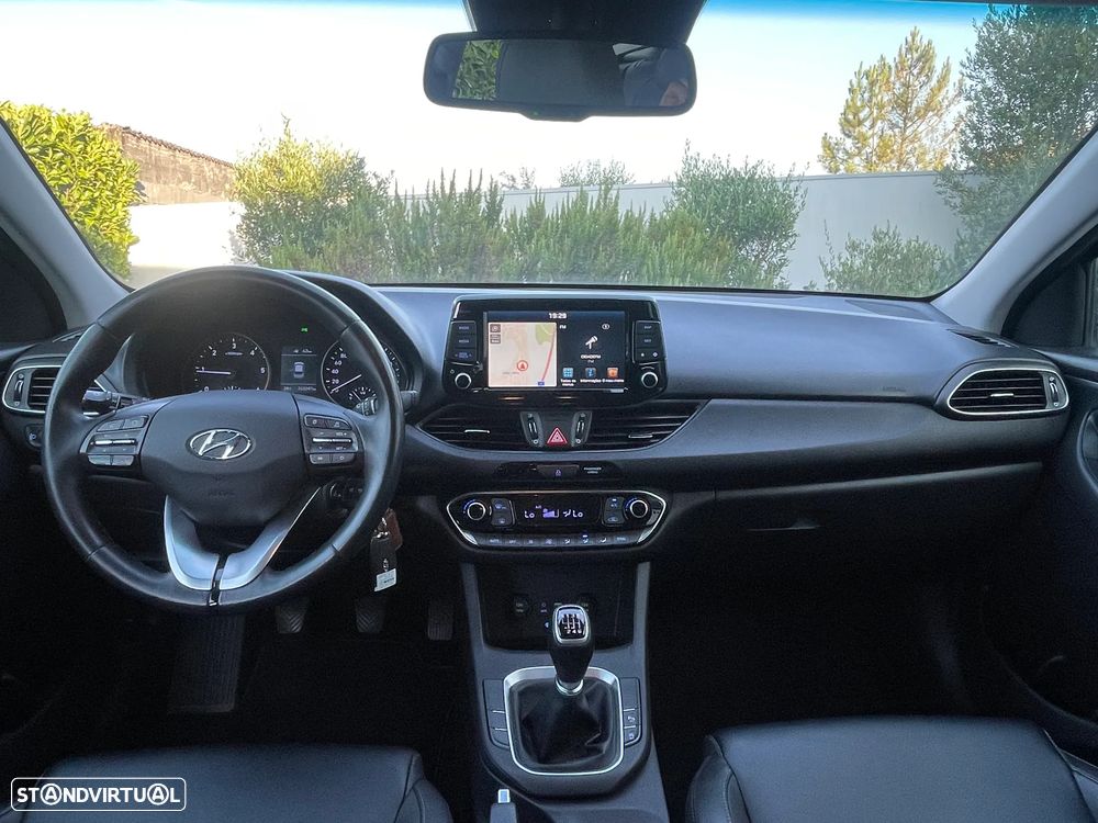 Hyundai i30 CW - 29