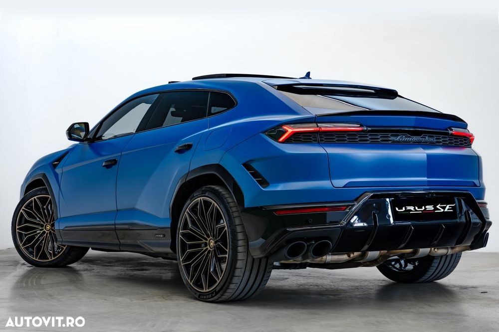 Lamborghini URUS Standard - 17