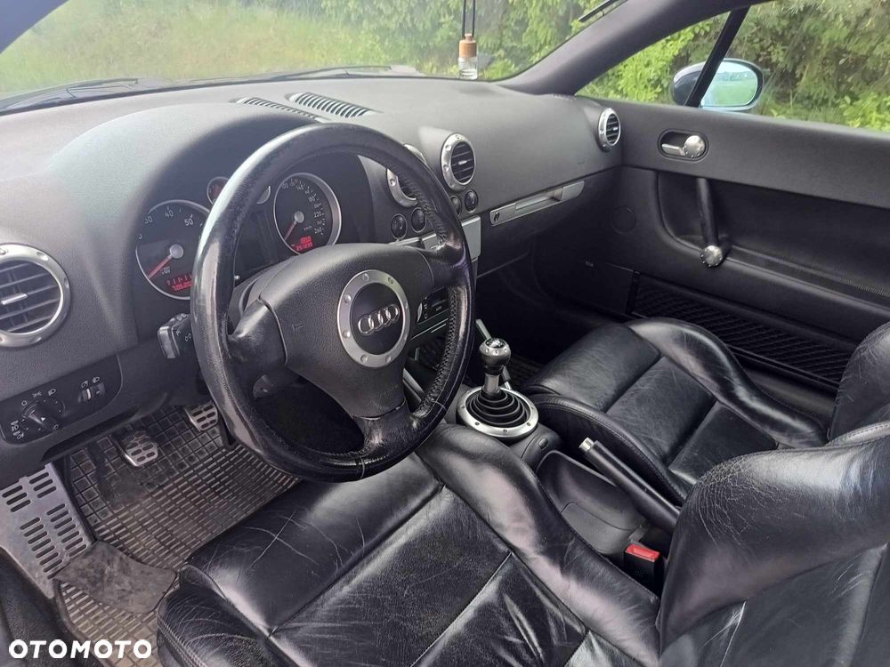 Audi TT Coupé 1.8T - 14