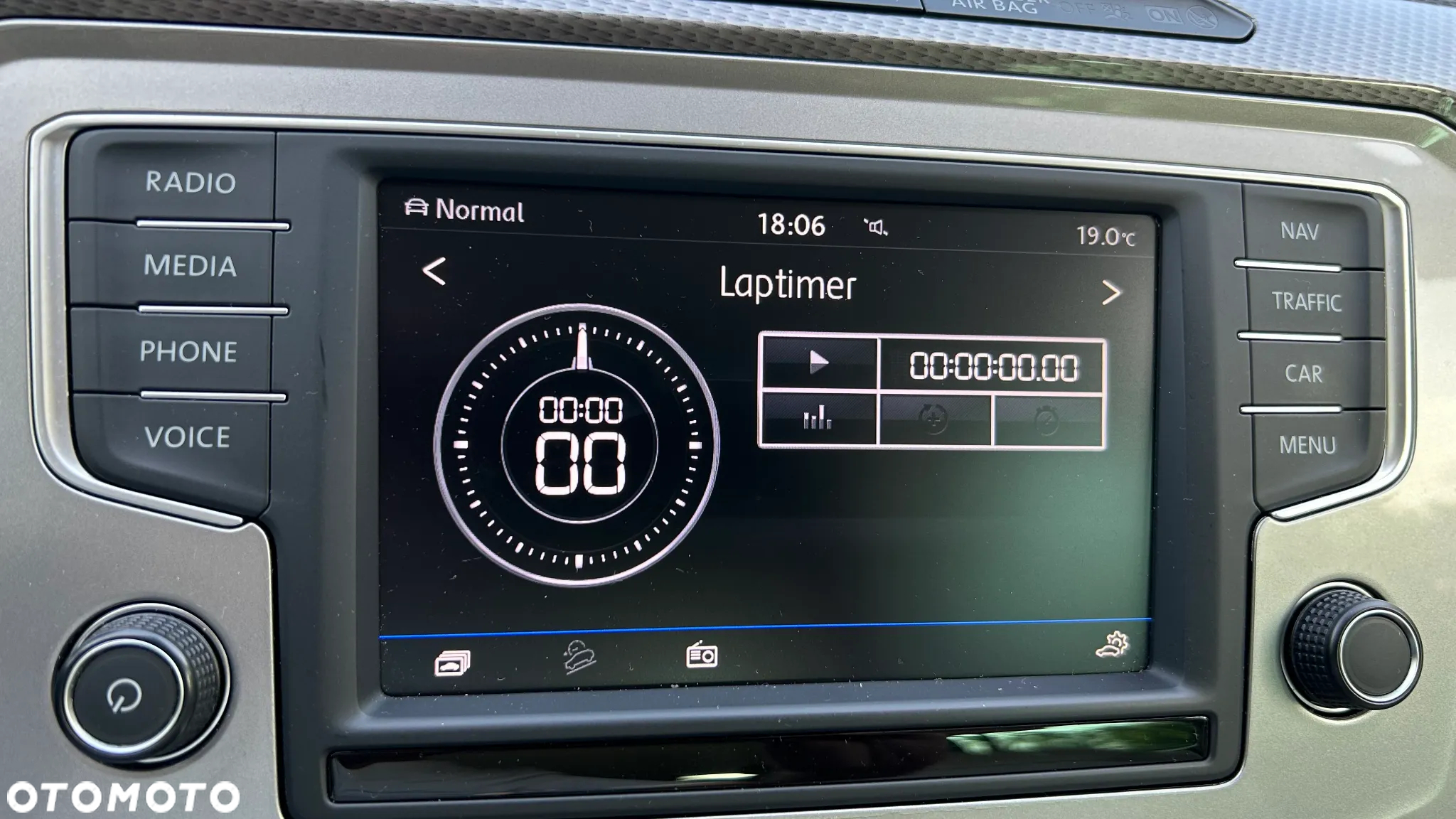 Volkswagen Passat Alltrack 2.0 TDI SCR 4Mot DSG - 17
