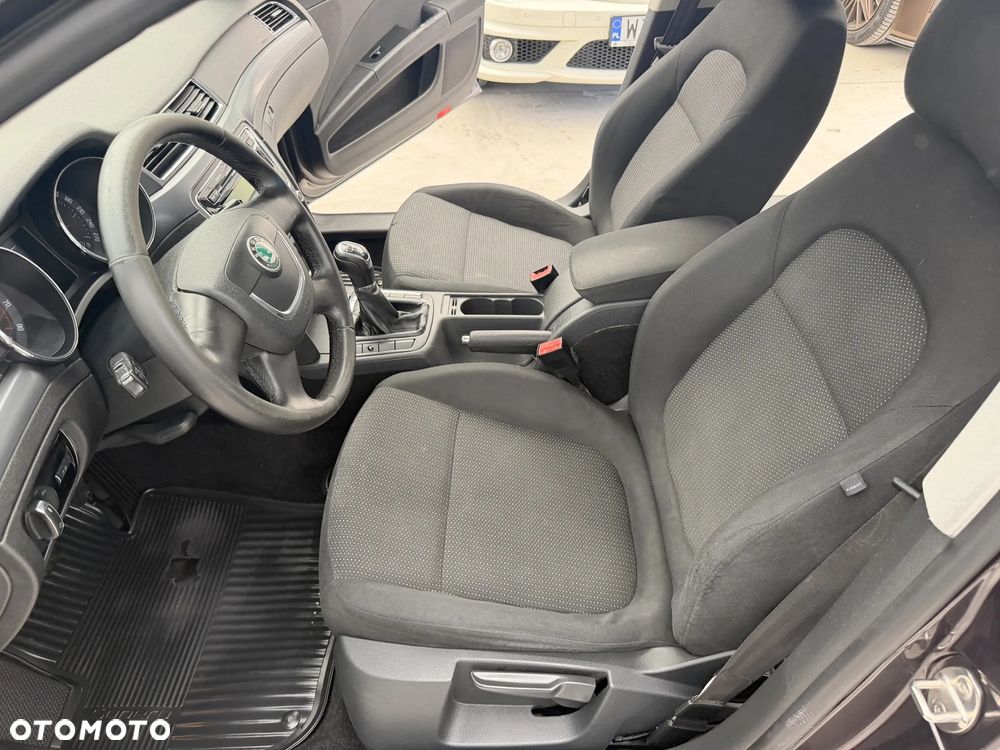 Skoda Superb 1.4 TSI Active - 7