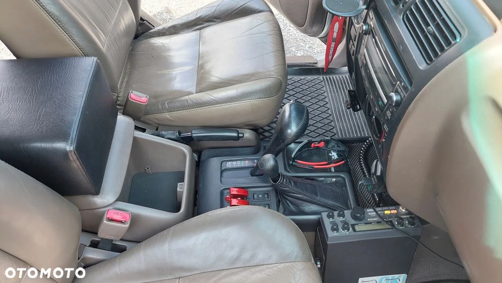 Toyota Land Cruiser - 9