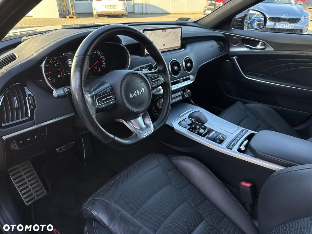 Kia Stinger 3.3 T-GDI V6 GT AWD - 9