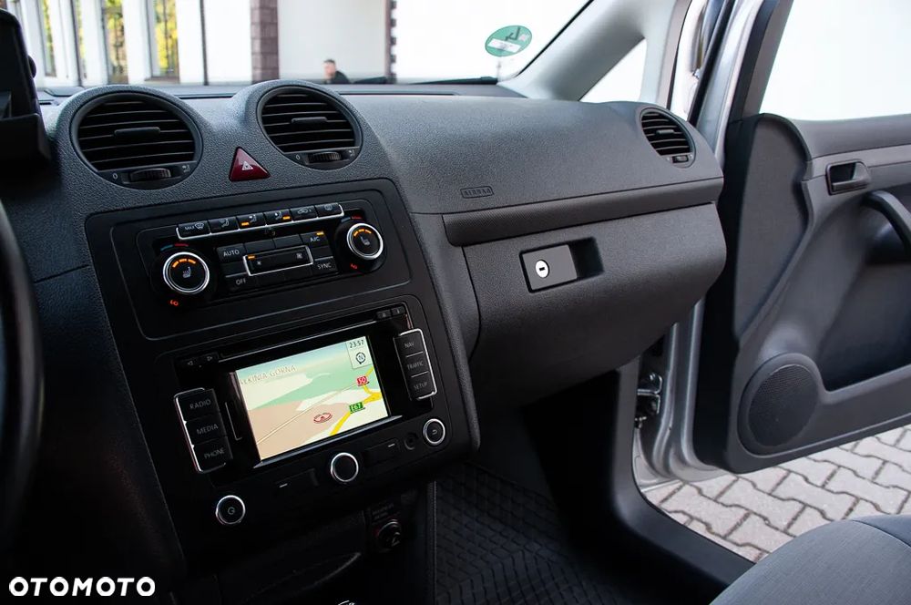 Volkswagen Caddy Long - 32