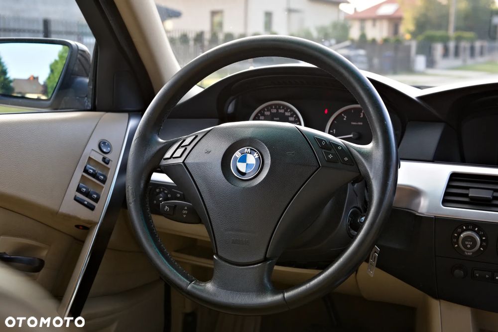 BMW Seria 5 - 34