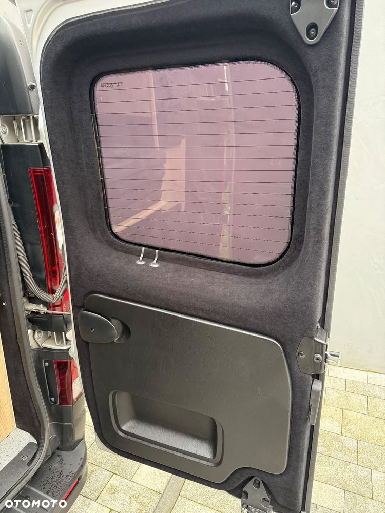 Renault TRAFIC CAMPER VAN - 18