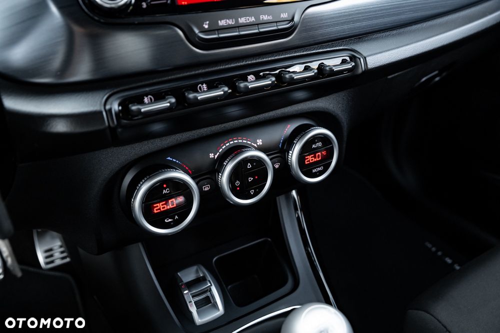 Alfa Romeo Giulietta 1.4 TB 16V - 32