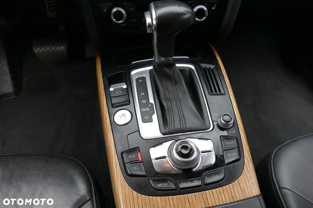 Audi A4 Allroad - 12