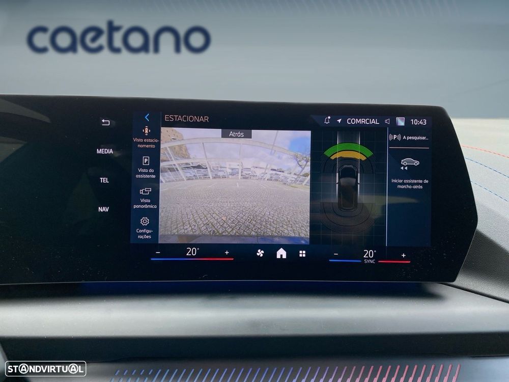 BMW 118 d Pack Desportivo M - 9