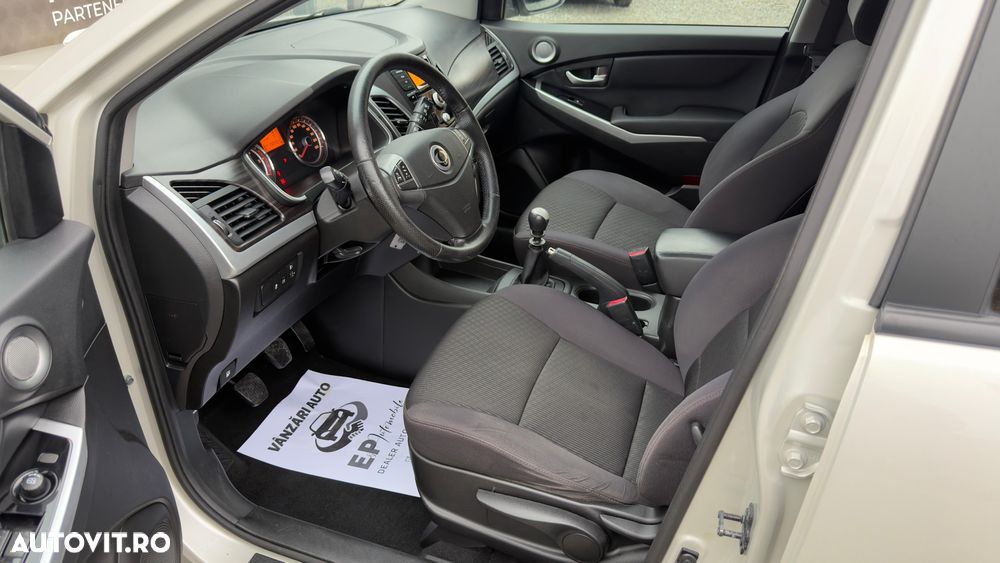 SsangYong Korando 2.0 Eco e-XDi DPF 2WD Sapphire - 8