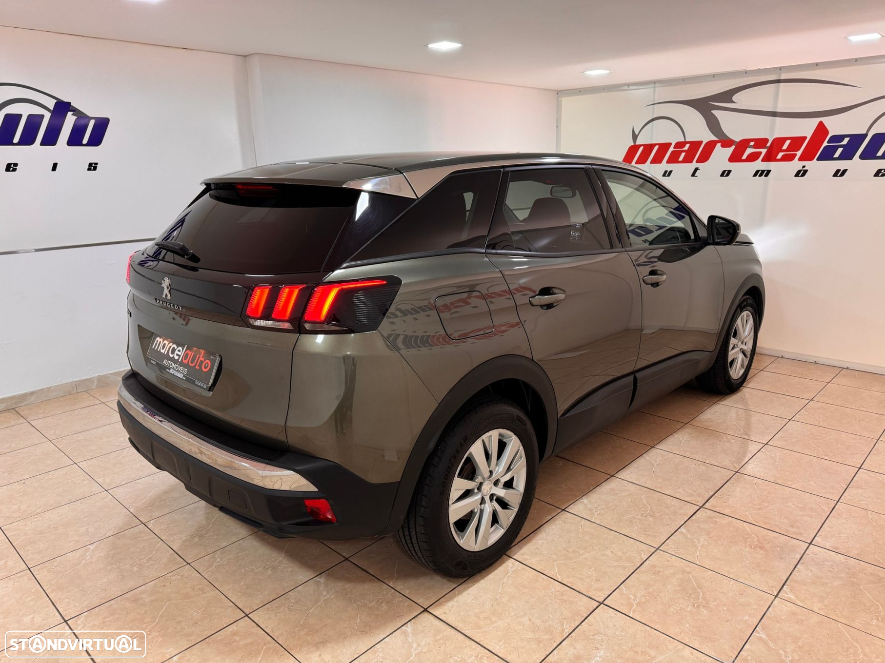 Peugeot 3008 1.5 BlueHDi Active - 8