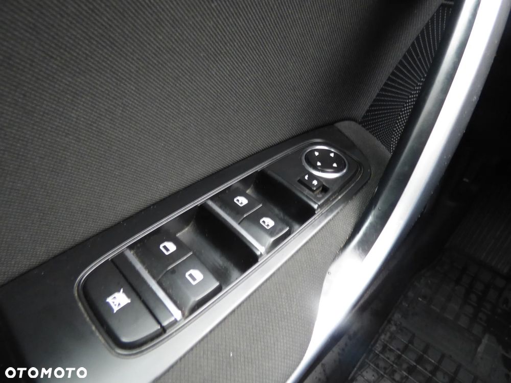 Kia Ceed - 16