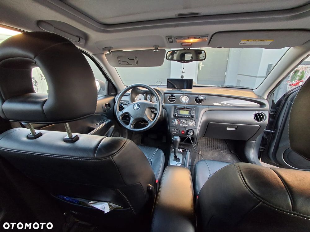 Mitsubishi Outlander - 33