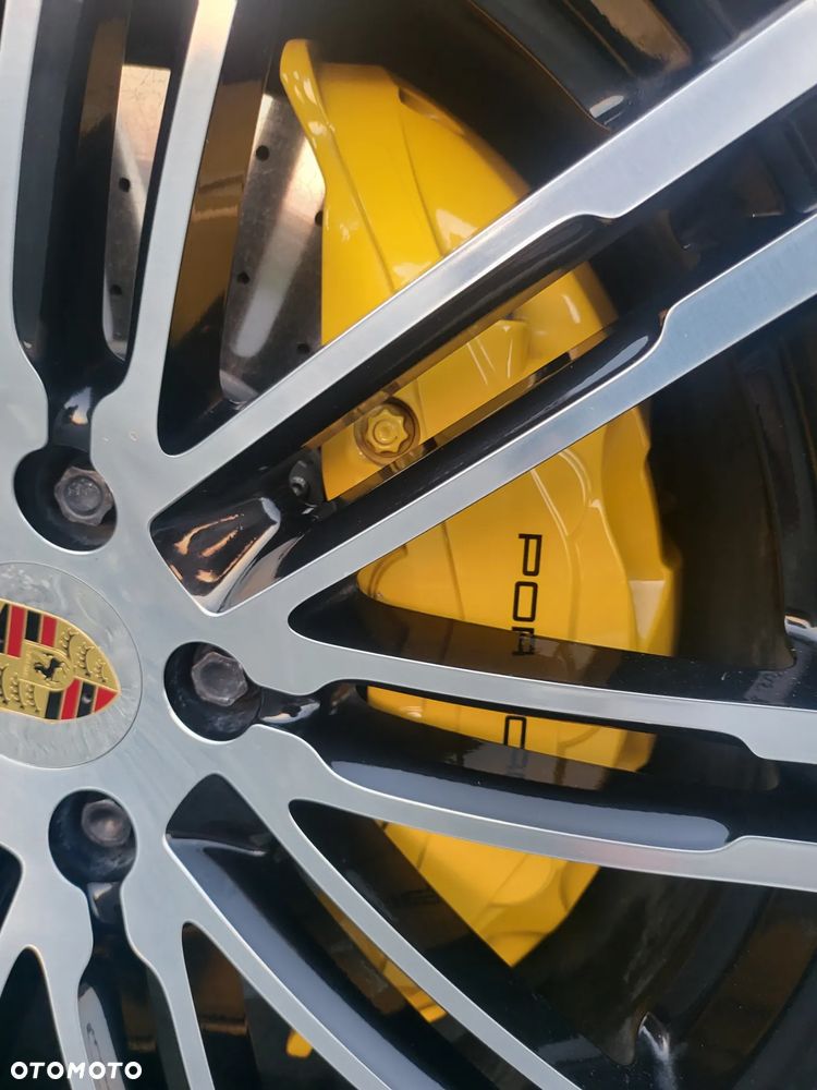 Porsche Cayenne Turbo S Tiptronic S - 20