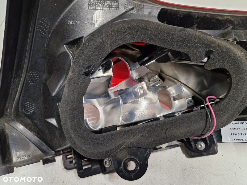 VOLVO V40 2 II LAMPA LEWY TYŁ LEWA TYLNA 31395478 - 4