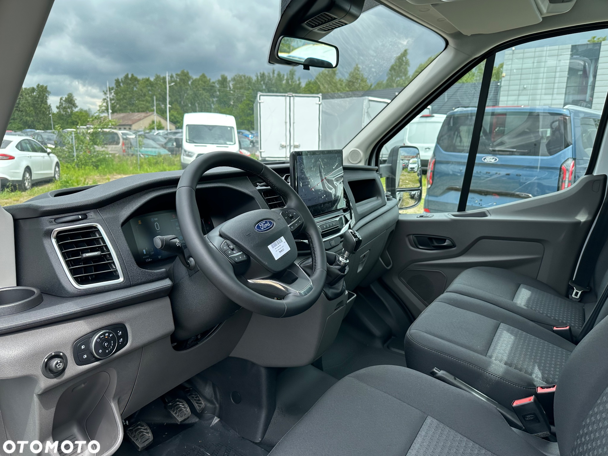 Ford Transit - 12