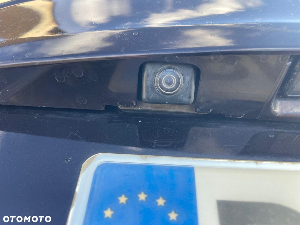 Nissan Qashqai 2.0 dCi DPF I-Way - 20