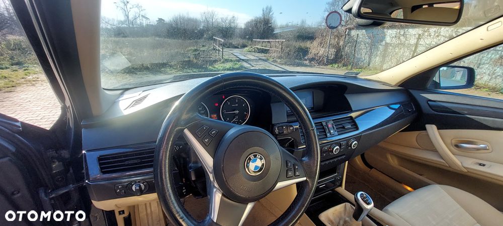BMW Seria 5 - 29
