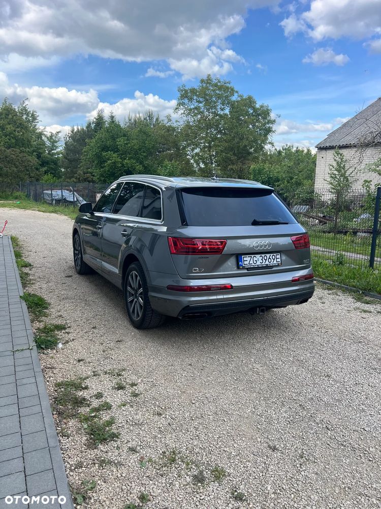Audi Q7 3.0 TFSI Quattro Tiptr - 3