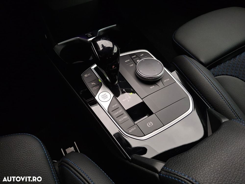 BMW Seria 2 220i Aut. M Sport - 23