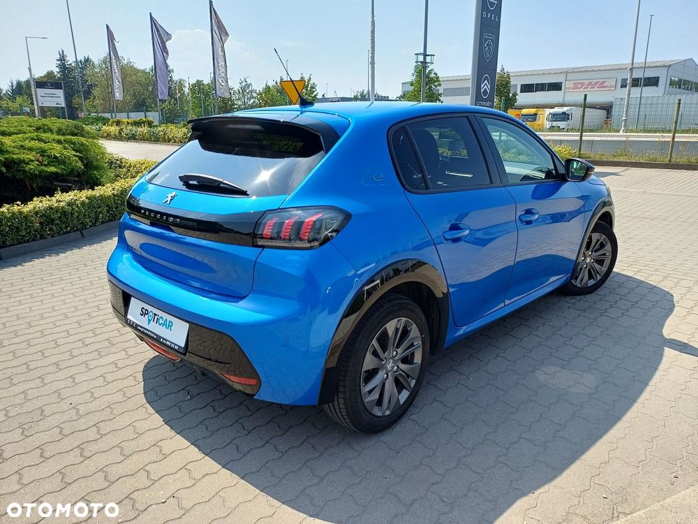 Peugeot 208 - 6