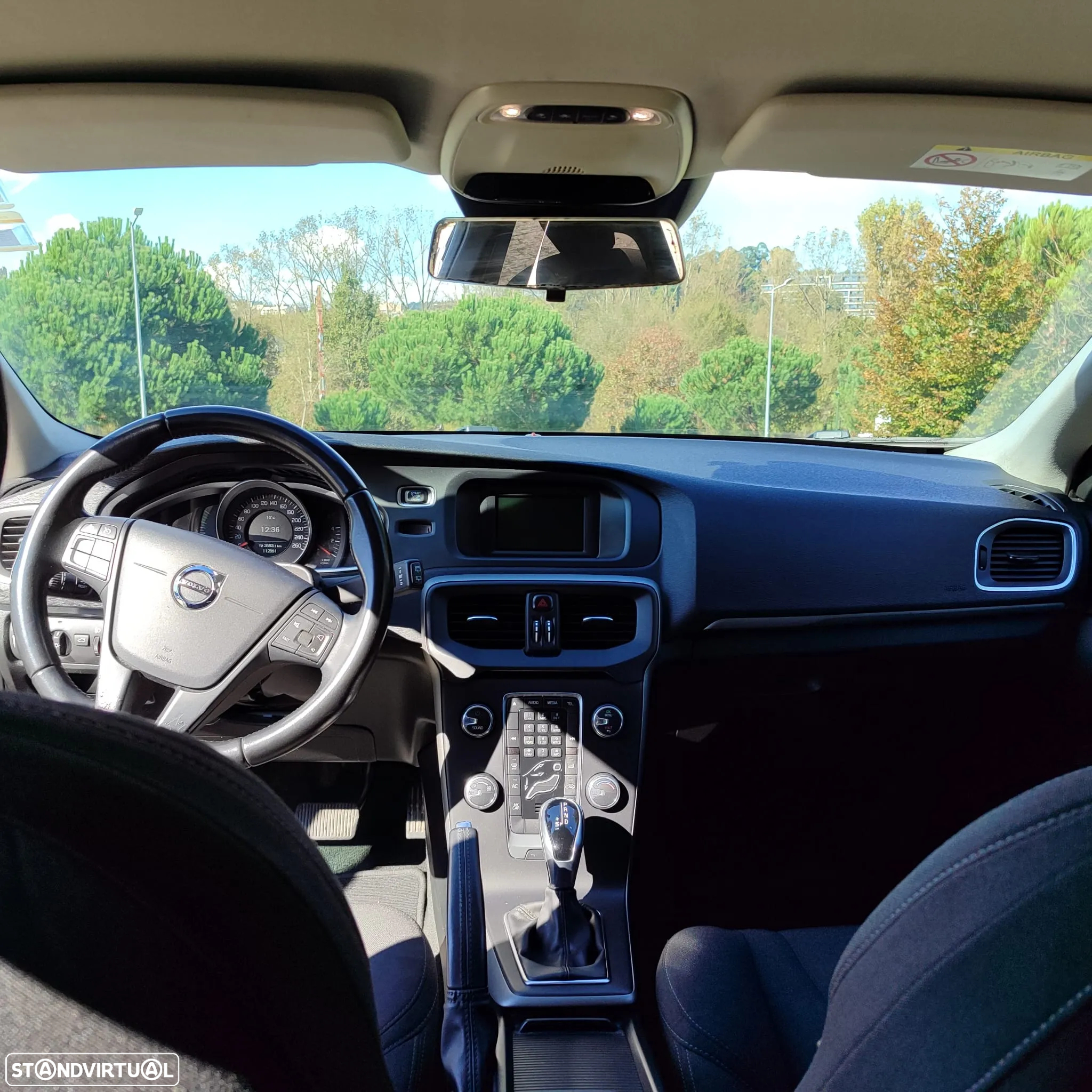 Volvo V40 2.0 D2 Kinetic Geartronic - 4
