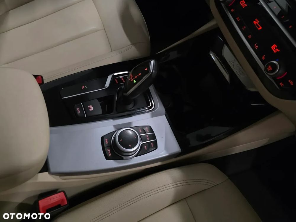 BMW X3 sDrive18d xLine sport - 19