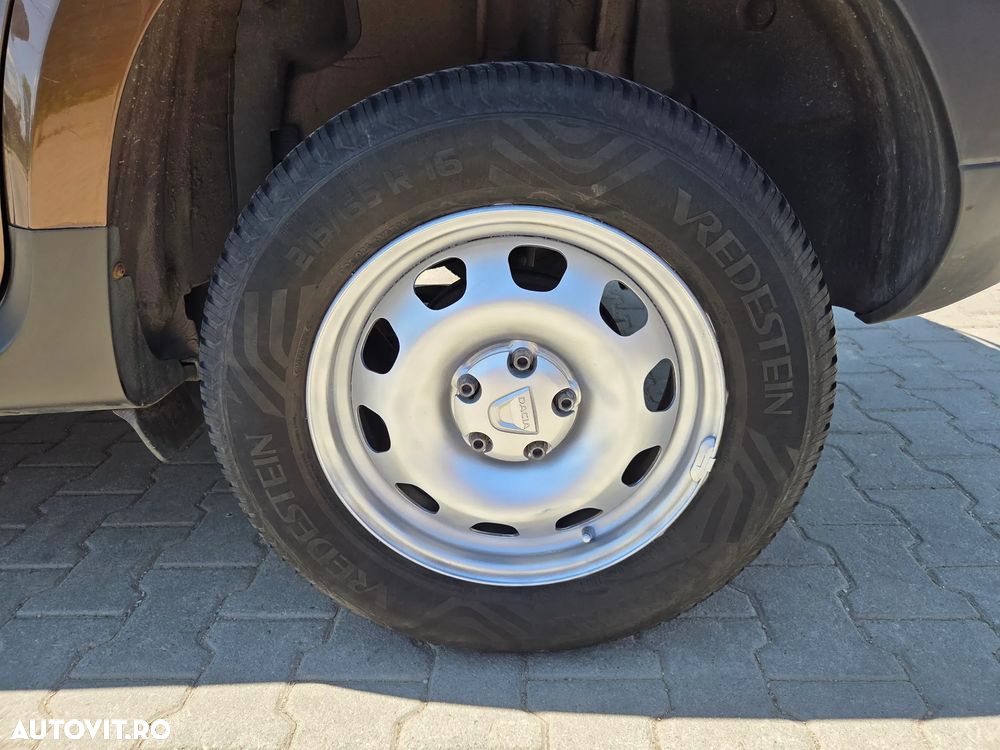 Dacia Duster dCi 90 FAP 4x2 Ambiance - 12