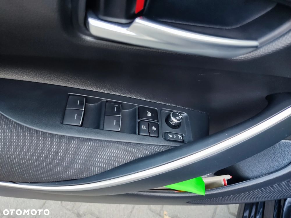 Toyota Corolla 1.8 Hybrid Comfort - 26