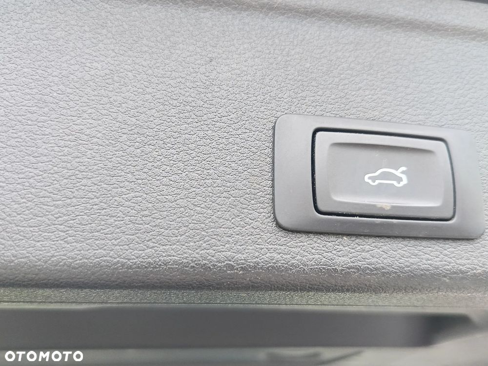 Audi A4 Avant 2.0 TDI ultra S tronic - 2
