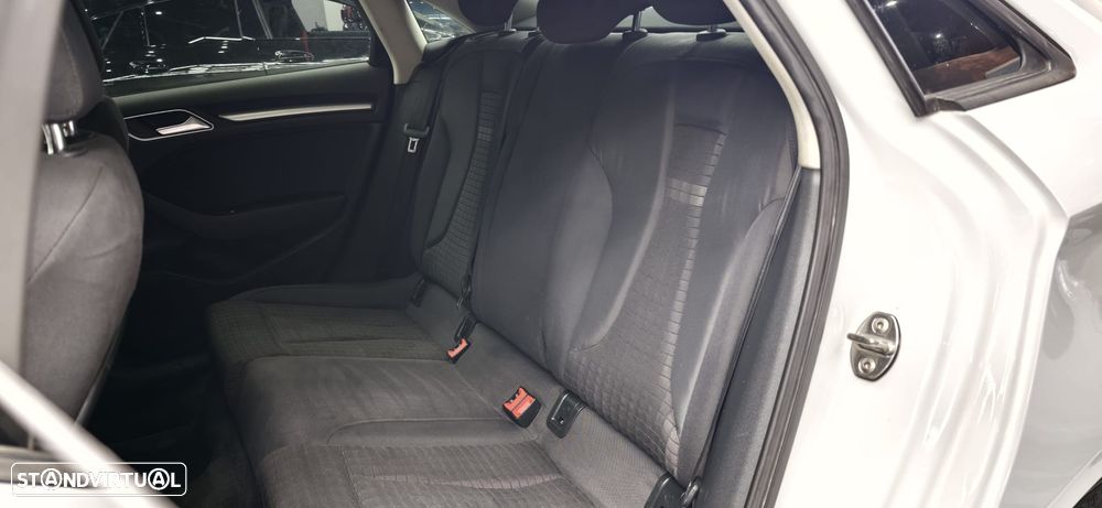 Audi A3 Limousine 2.0 TDI S-line S tronic - 30