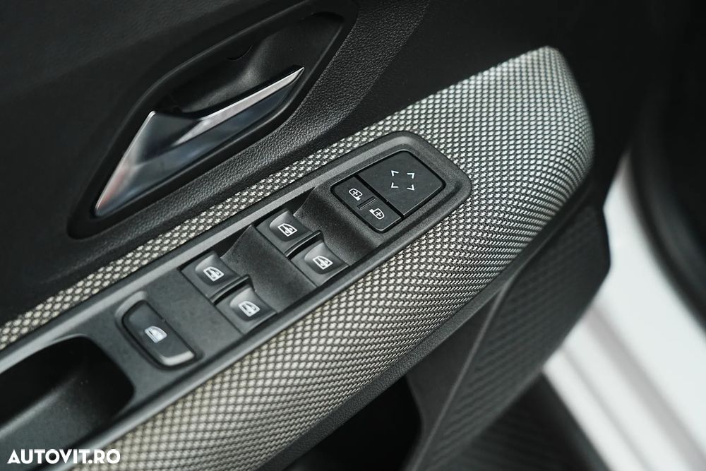 Dacia Jogger 7 locuri TCe 110 Essential - 36