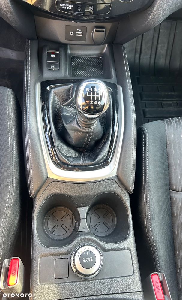Nissan X-Trail - 14