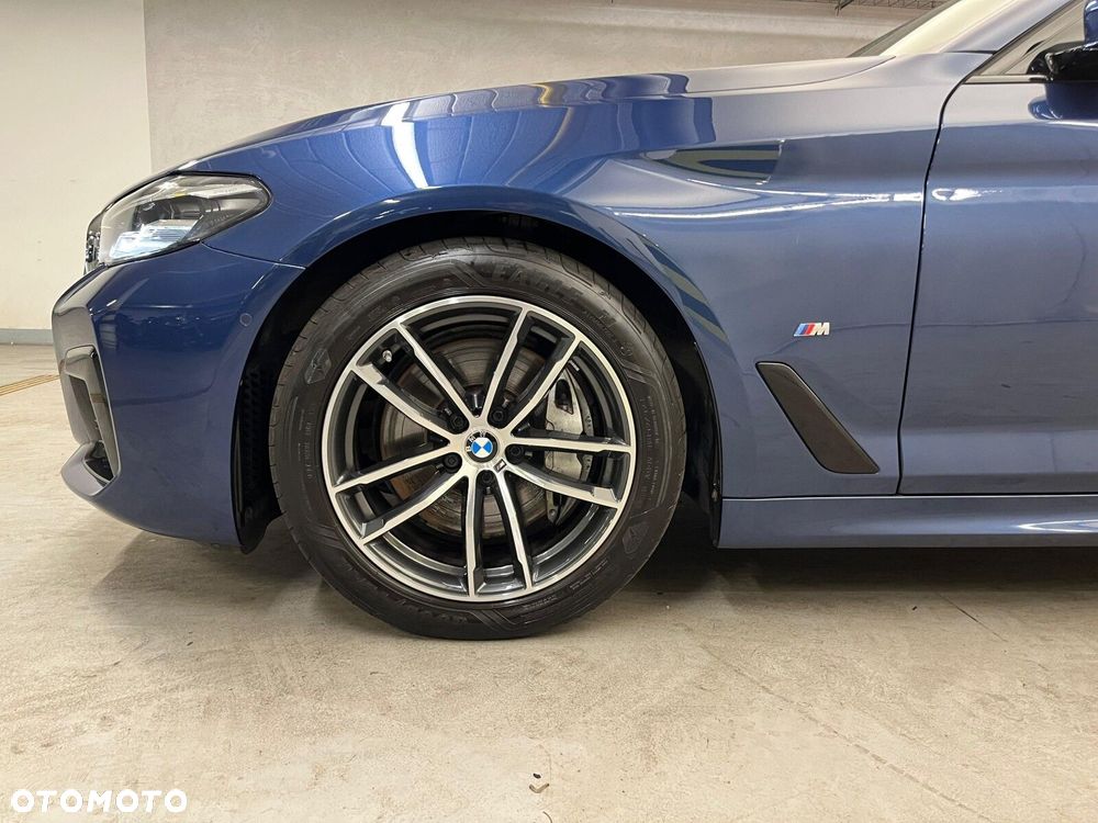 BMW Seria 5 530d xDrive mHEV M Sport sport - 15