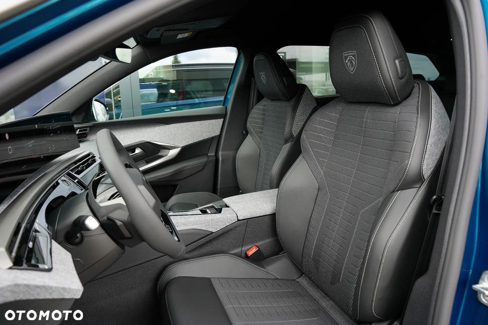 Peugeot 5008 Hybrid 145 e-DSC6 GT - 8