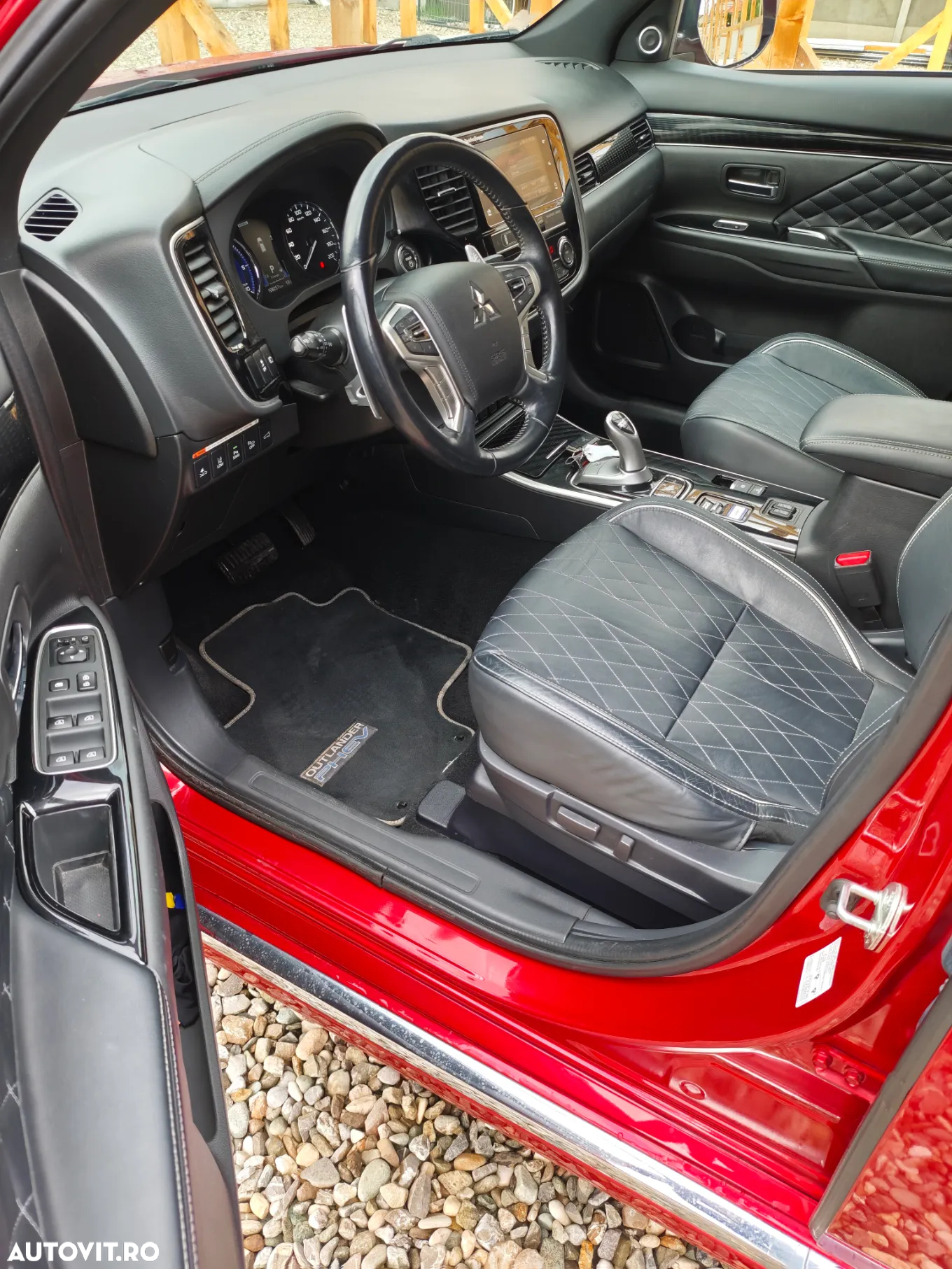 Mitsubishi Outlander 2.4 4WD Plug-In Hybrid Diamant+ - 17