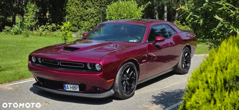 Dodge Challenger - 4